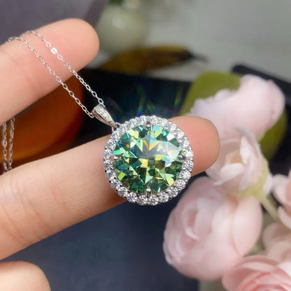 10ct Green Moissanite Pendant Necklace, Colored Diamond Crown Design, Fashion Minimalist Collarbone Chain