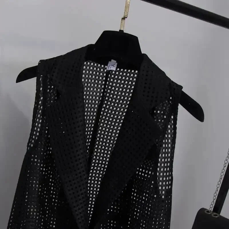 2025 Summer New V-NECKCollar Black White Suit Blazer Vest Jacket Women Style Commuter Sleeveless OL Cardigan Tank Coat