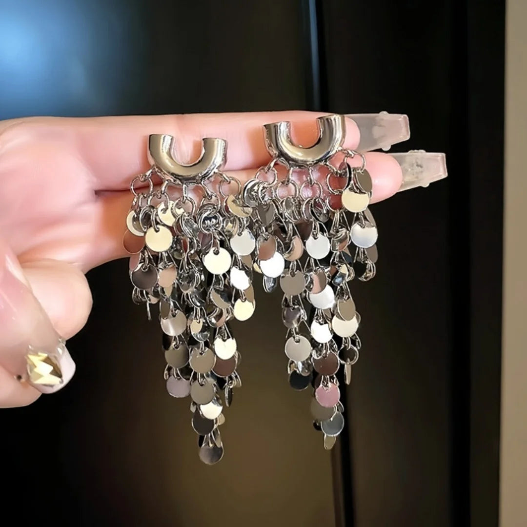Luxury Exaggerated Metal Round Sequin Tassel Earrings for Women U-Shaped Big Elegent Personalized Party Girls Unusual Jewelry