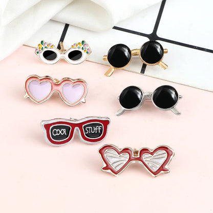 Summer Beach Sunglasses Brooch Fashion Personality Enamel Pins for Vacation Girl Women Backpack Hat Lapel Pin Jewelry Decoration
