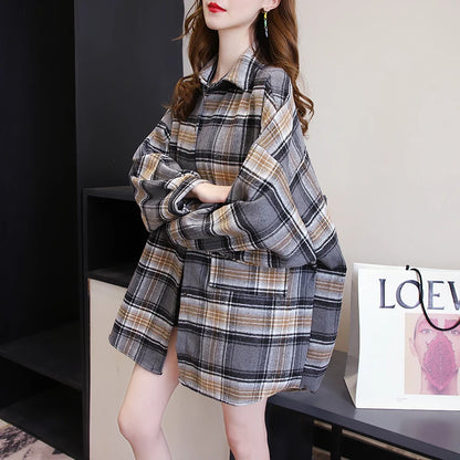Women Tartan Shirt Long Sleeve Collared Button Up Oversized Plaid Shirt Jacket Grunge Fashion Teenage Girl Spring Summer Outfit