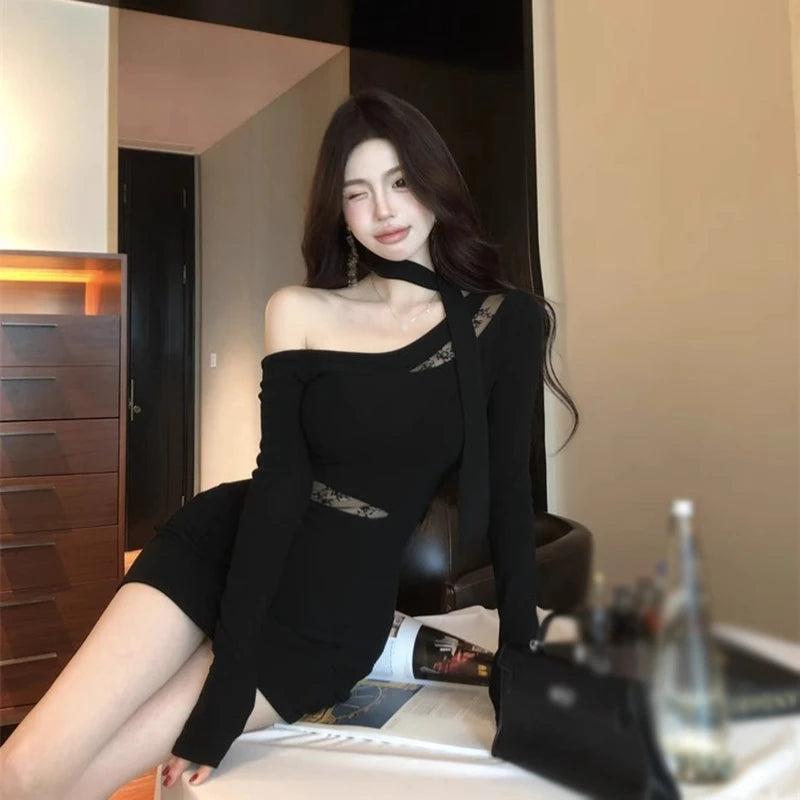 レディース スラントカラー ストラップレス アシンメトリー 長袖 ドレス 韓国風 レース切り替え セクシー ミニドレス ブラック