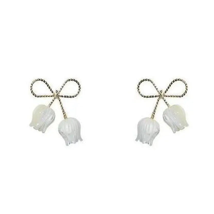 925 Silver Needle Korean Fashion Bowknot Tulip Earrings For Women Jewelry 2025 Trending New Women's White Flower Earrings Brinco