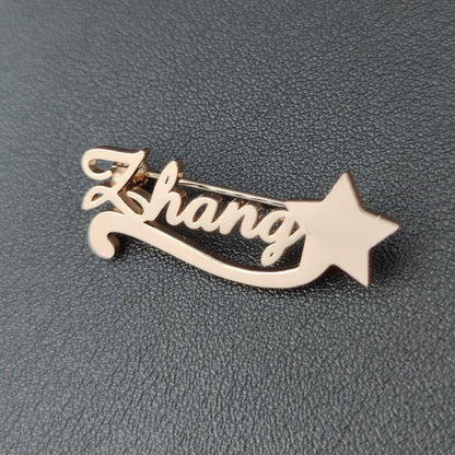 2022 Personalized Custom Women Name Brooch Stainless Steel Nameplate Lapel Badges Fashion Temperament Jewelry Best Gifts