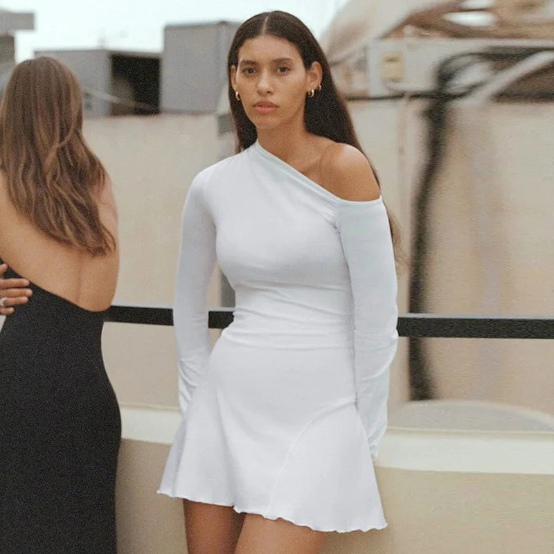 レディース セクシー ボートネック バックレス メッシュ ミニドレス 無地 スリムフィット ベルロングスリーブ セルフタイバック シアー ショートドレス
