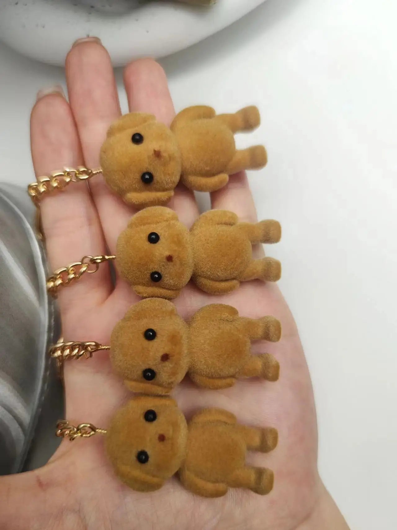 森の家族のフロッキング犬キーホルダーかわいいフロックされた小さなプードル動物キーリングバッグペンダントバックパックチャームアクセサリー卸売